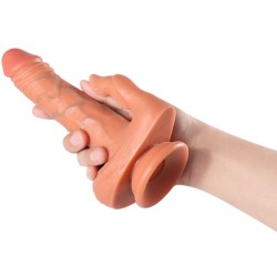 Gode avec stimulateur de clitoris Julian vibrant 16 cm avec télécommande