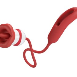 ALYSS MASTURBATEUR BOUCHE ROUGE