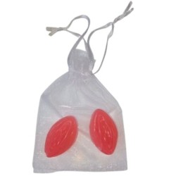 2 savons parfumés rouges en forme de vagin